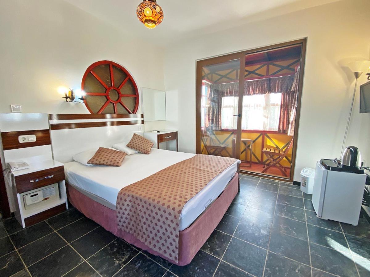 Zehra Tatil Koeyue Hotel Олудениз Екстериор снимка