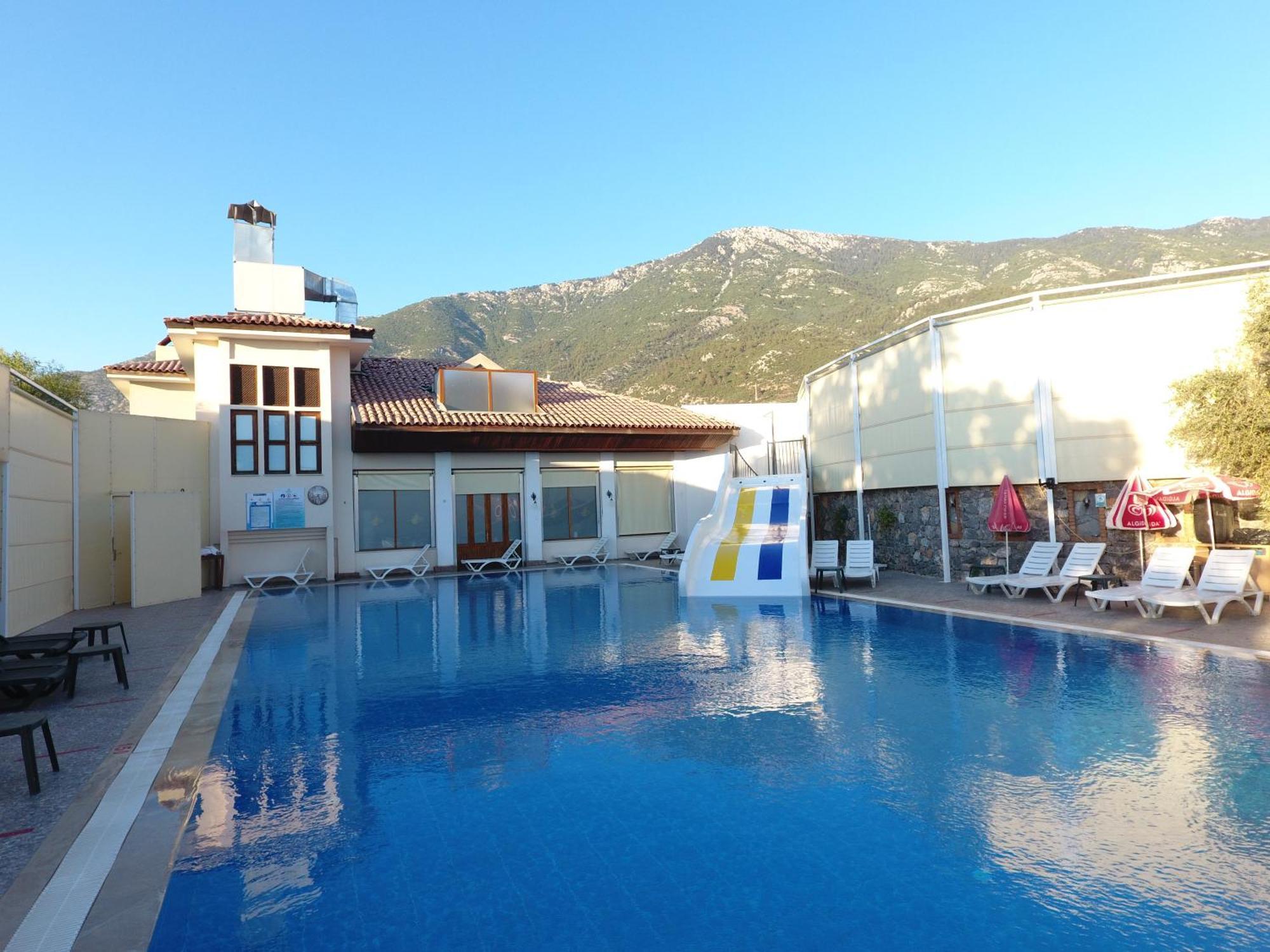 Zehra Tatil Koeyue Hotel Олудениз Екстериор снимка